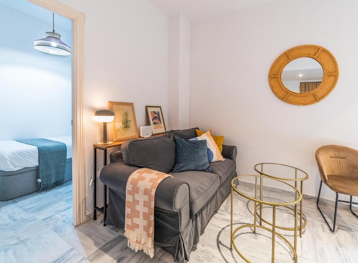Flipanddo Triana Apartment เซบีญา ภายนอก รูปภาพ