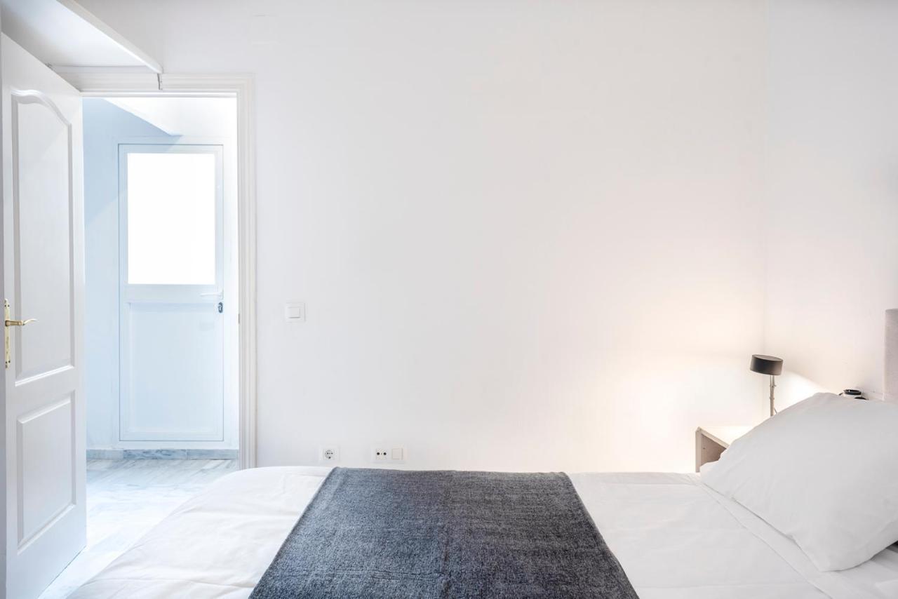 Flipanddo Triana Apartment เซบีญา ภายนอก รูปภาพ