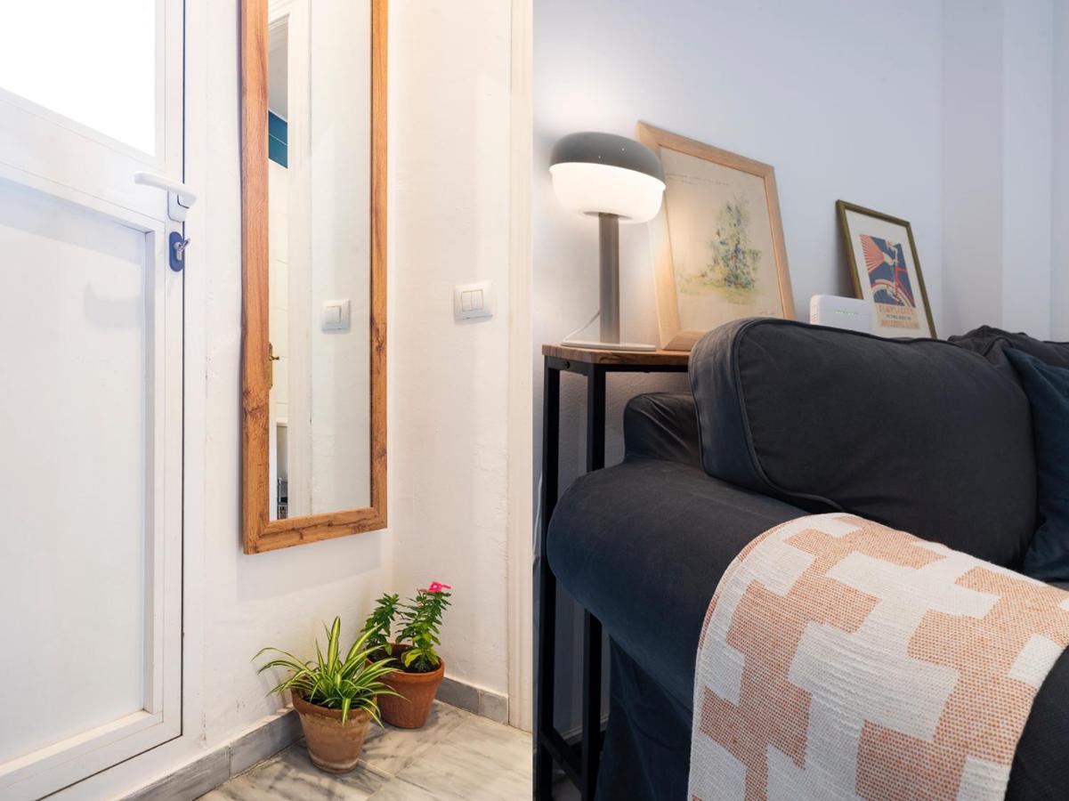 Flipanddo Triana Apartment เซบีญา ภายนอก รูปภาพ