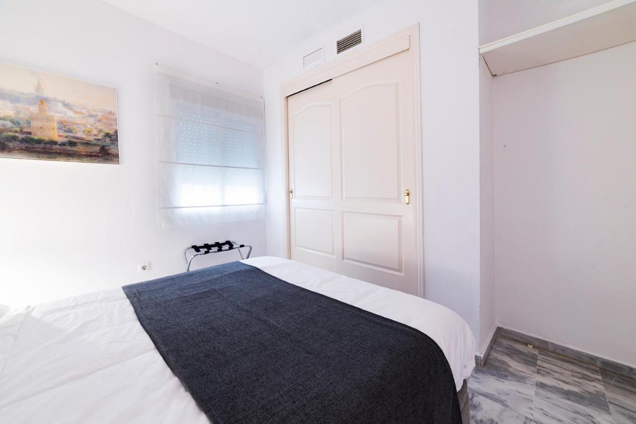 Flipanddo Triana Apartment เซบีญา ภายนอก รูปภาพ