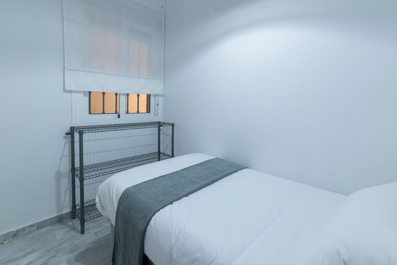 Flipanddo Triana Apartment เซบีญา ภายนอก รูปภาพ